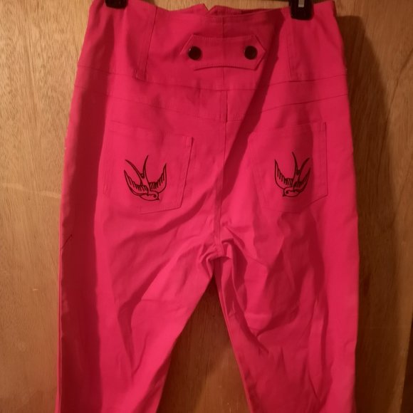 Retro Capris - Picture 2 of 2
